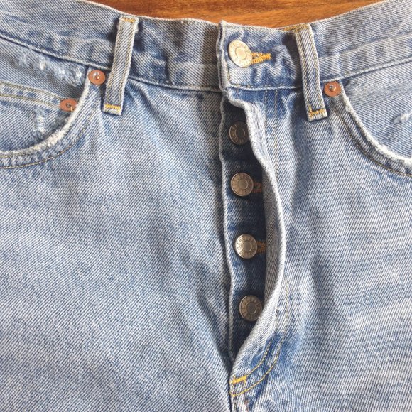 AGOLDE - High Waisted Distressed Cut-Off Shorts - Picture 6 of 13